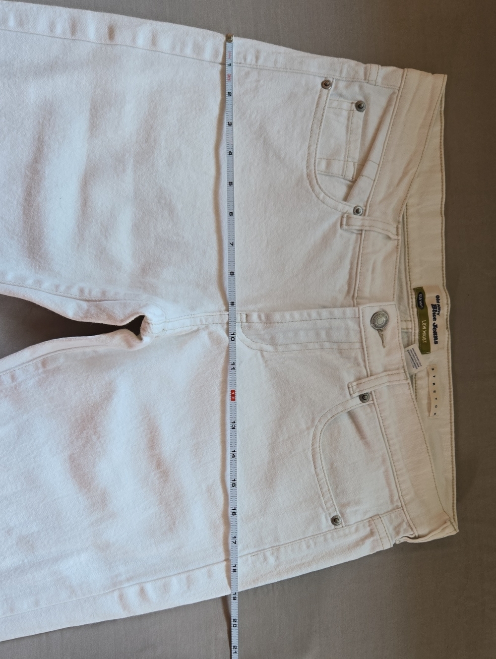 Old Navy Low‑Rise White Stretch Jeans – Cropped/Ankle Length with Slit Hem - Picture 9 of 11